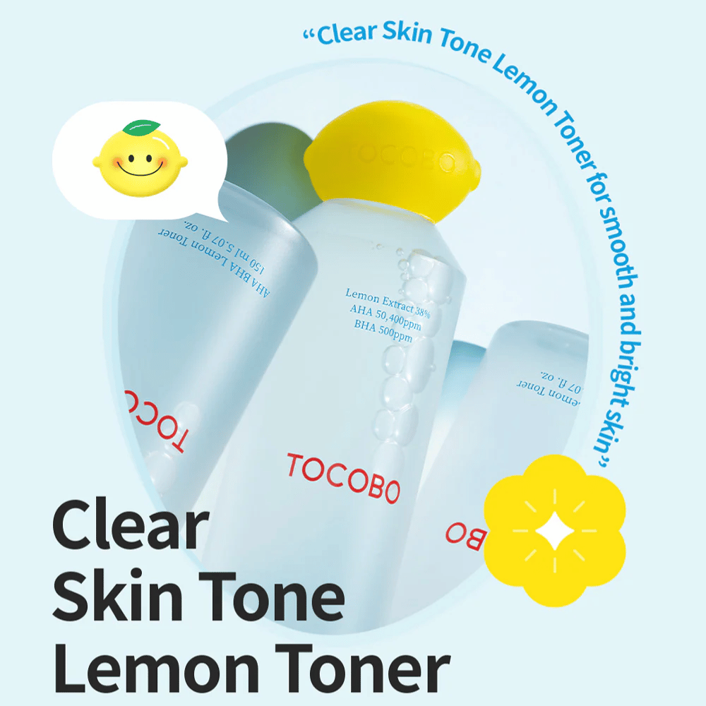 Diverse bottiglie di TOCOBO Clear Skin Tone Lemon Tonico viso con tappo a forma di limone giallo, bolle all'interno del liquido e testo che evidenzia gli ingredienti AHA e BHA su uno sfondo azzurro.