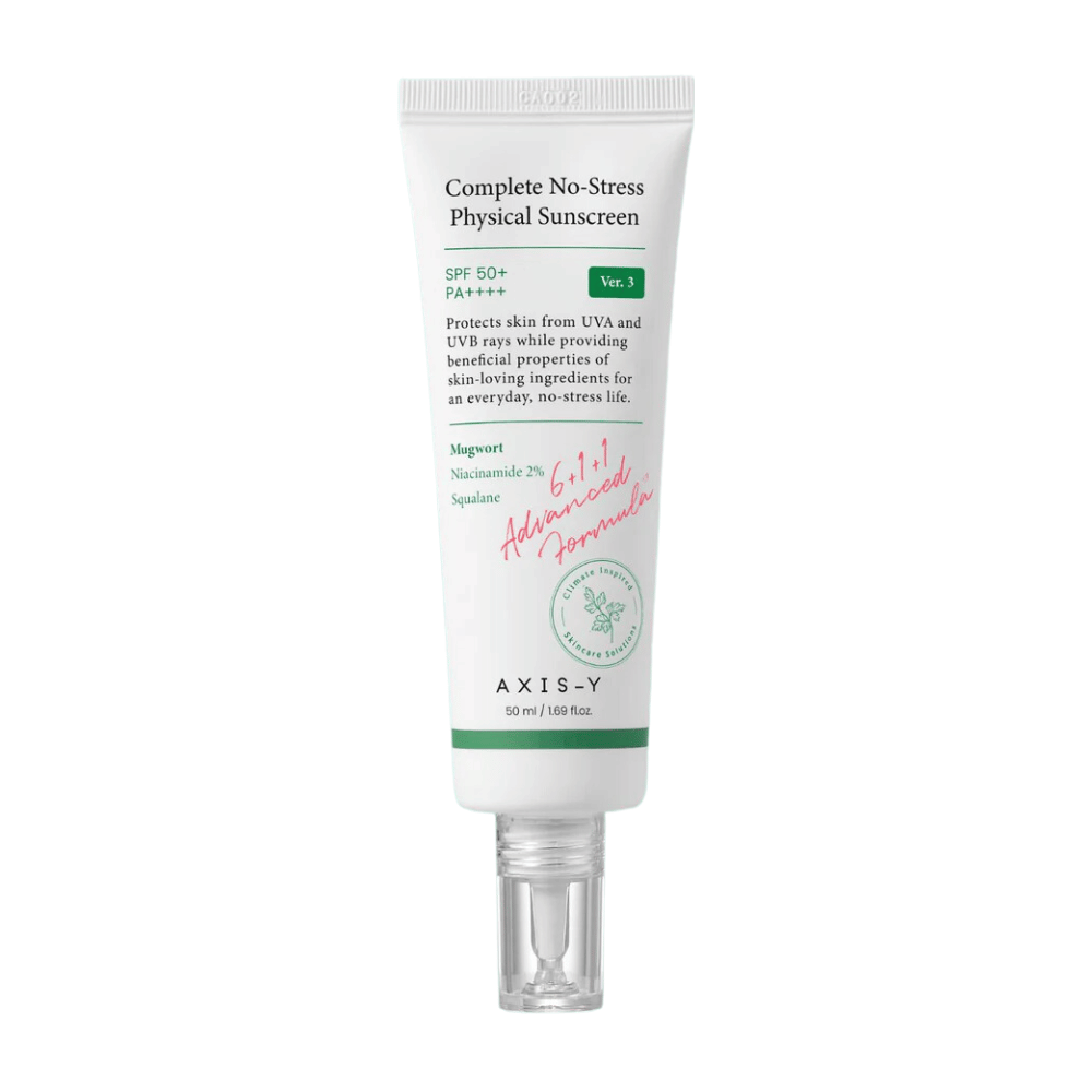 Il prodotto nell'immagine è "AXIS-Y Complete No-Stress Physical Sunscreen", versione 3. È una crema solare fisica con SPF 50+ e PA+++, che protegge la pelle sia dalle radiazioni UVA che UVB.