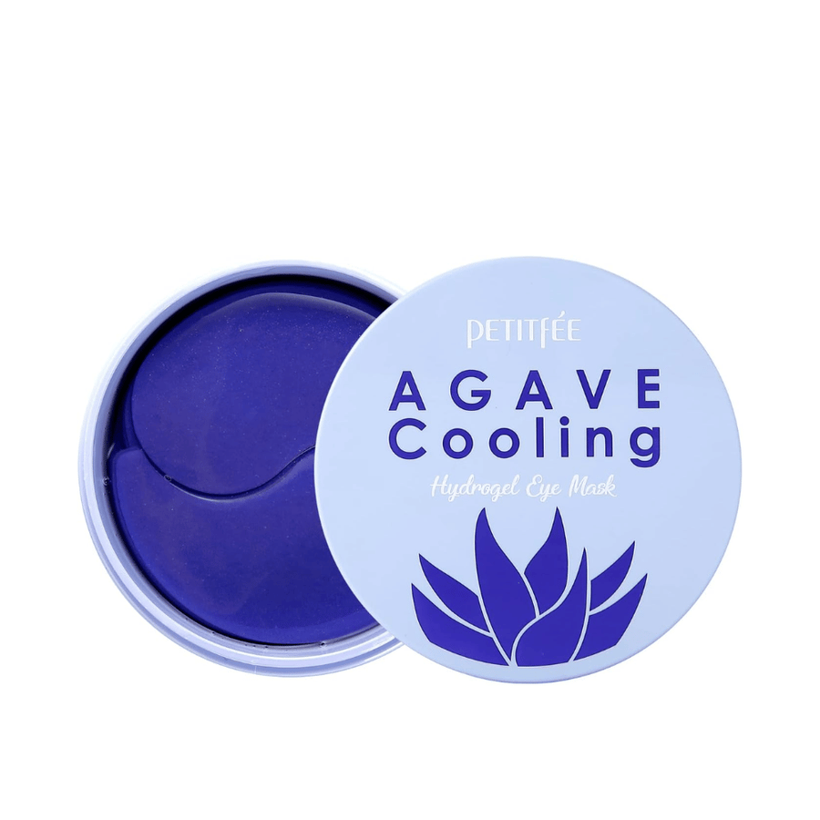 Immagine prodotto scontornata di PETITFEE Agave Cooling Hydrogel Eye Mask con barattolo aperto che mostra i patch in idrogel viola e la raffinata confezione azzurro chiaro.