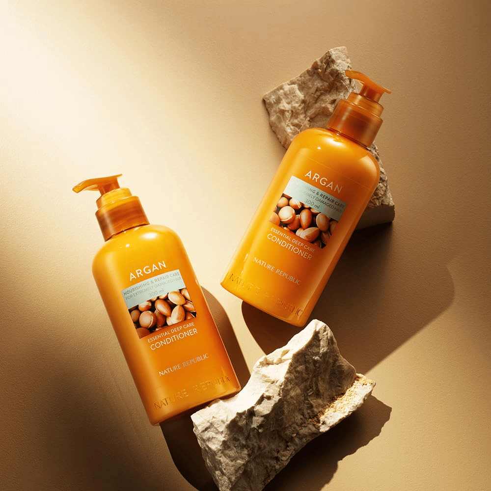 Nature Republic Argan Essential Moisture Repairing Conditioner – balsamo nutriente con olio di argan per capelli danneggiati.
