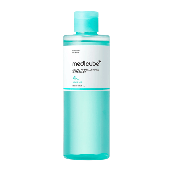 Medicube Azelaic Acid Niacinamide Clear Toner 250 ml con 4% di acido azelaico, sviluppato per riequilibrare la pelle, ridurre l'eccesso di sebo e donare un incarnato più uniforme.