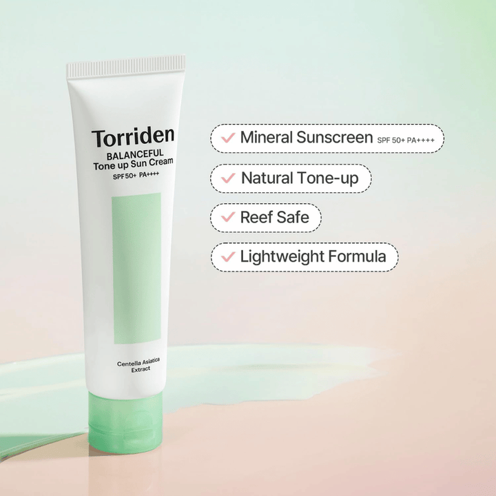 Torriden Balanceful Tone Up Sun Cream SPF50+ PA++++ presentata con focus sulla protezione solare a base minerale, sull'effetto tone-up naturale, sulla formula reef safe e sulla texture leggera.
