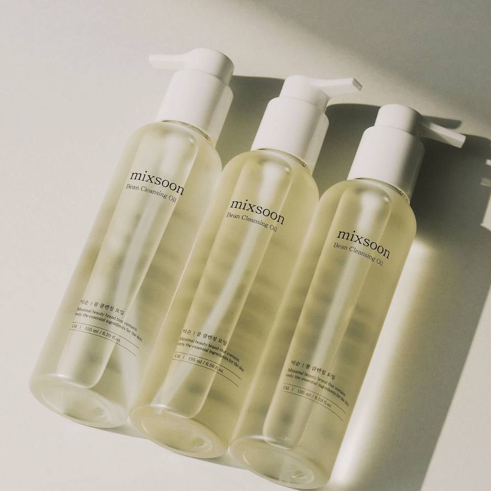 Tre bottiglie di Mixsoon Bean Cleansing Oil – cosmetici coreani detergente oleoso che rimuovono delicatamente il trucco, le impurità e idratano la pelle.