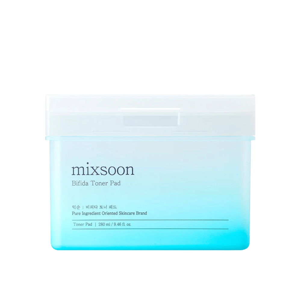 Un contenitore trasparente con una sfumatura blu e bianca che contiene Bifida dischetti tonici. Il contenitore è etichettato con "mixsoon Bifida Toner Pad" e contiene 280 ml (9,46 fl. oz.) di dischetti tonici, progettato per la cura della pelle e l'effetto idratante.