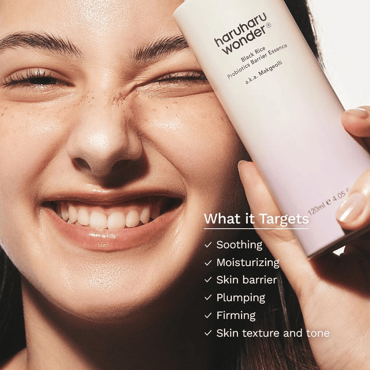 Haruharu Wonder Black Rice Probiotics Barrier Essence si applica sul viso per idratazione, effetto lenitivo e barriera cutanea rinforzata