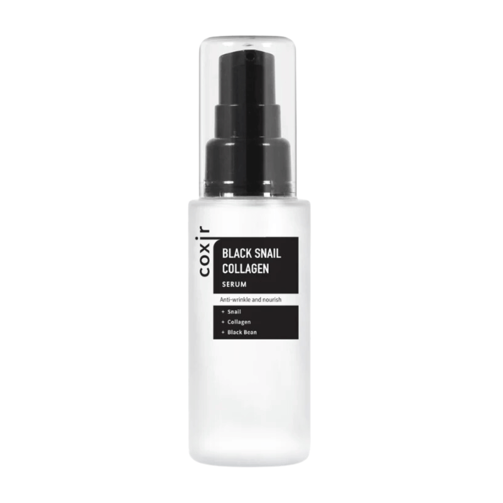 L'immagine mostra una bottiglia di "Black Snail Collagen Serum". Il prodotto è destinato alla cura della pelle, con proprietà anti-rughe e nutrienti. Gli ingredienti evidenziati sono estratto di lumaca, collagene e fagiolo nero.