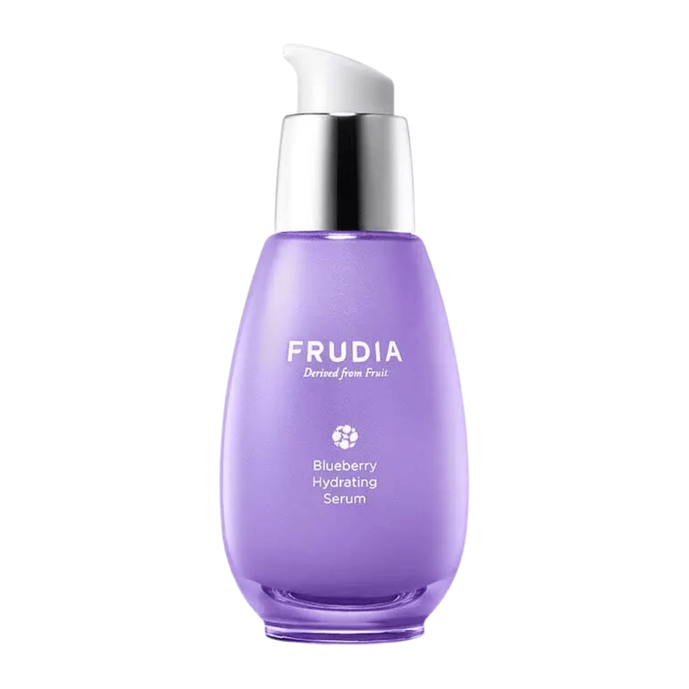 FRUDIA Blueberry Hydrating Serum in flacone viola con pompa, siero viso idratante con estratto di mirtillo che rinforza la barriera cutanea e dona una pelle morbida e chiara.