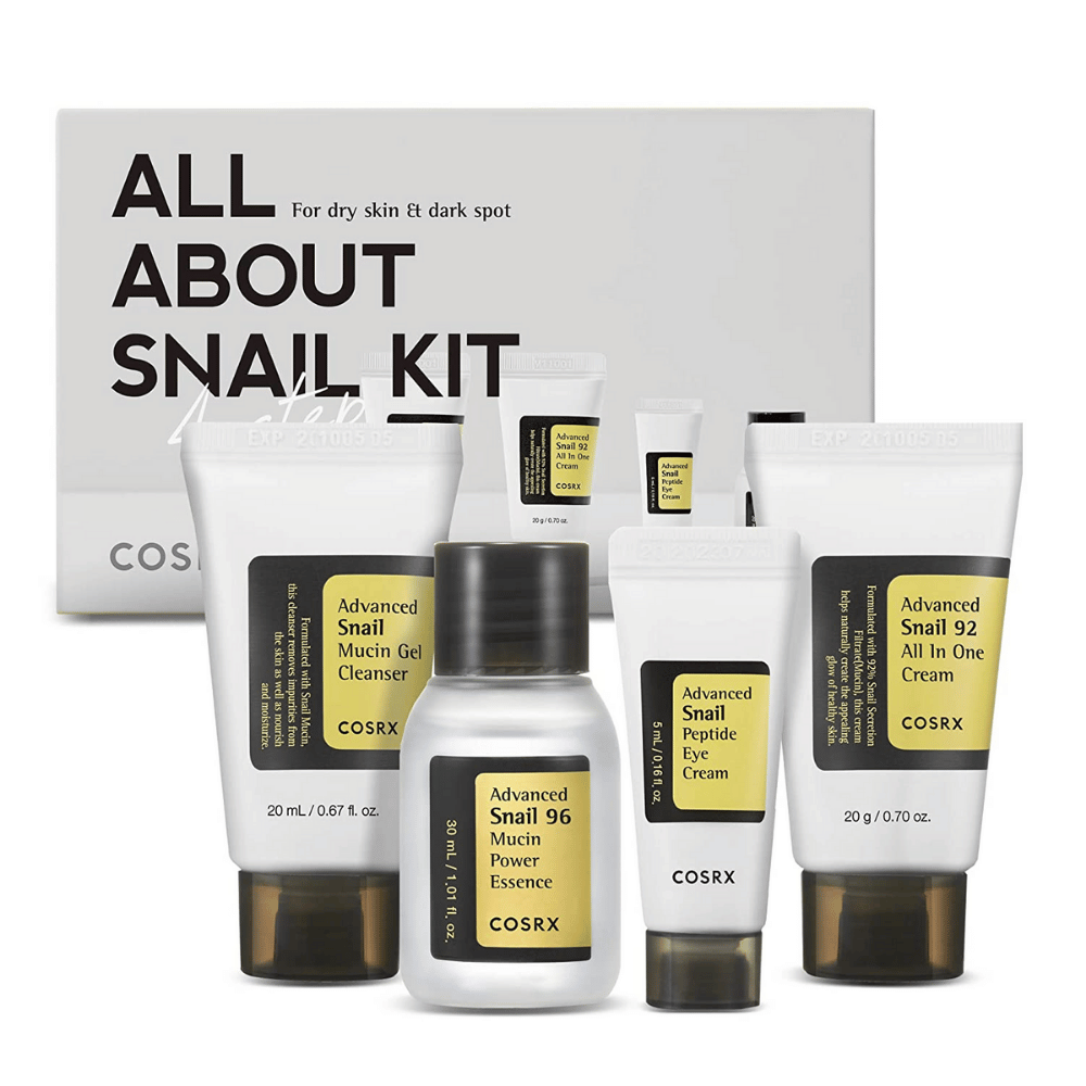 COSRX Tutto sul Kit Snail – confezione di cura della pelle coreana con Snail Mucin Cleanser, Essence, Crema per gli occhi e Crema All In One per idratazione e riparazione.