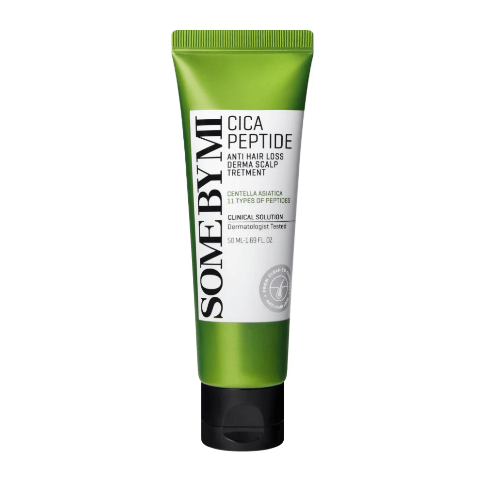 SOME BY MI Cica Peptide Anti Hair Loss Derma Scalp Treatment in un tubo verde e bianco con tappo nero, prodotto contro la caduta dei capelli e per la cura del cuoio capelluto.