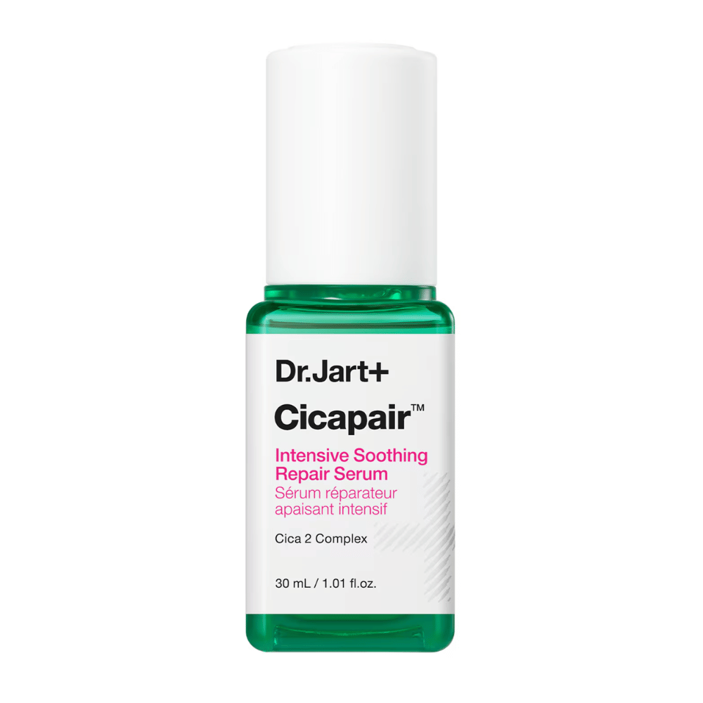 Dr.Jart+ Cicapair Intensive Soothing Repair Serum, flacone da 30 ml. La bottiglia ha un tappo bianco con una base verde e un'etichetta con il testo "Cicapair Intensive Soothing Repair Serum" e "Cica 2 Complex".