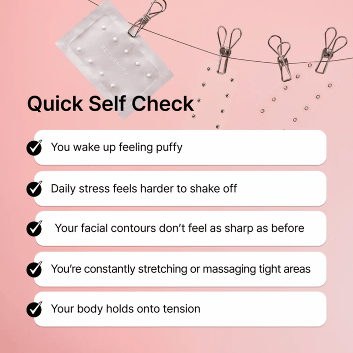 Illustrazione dei segni comuni di stress, gonfiore e tensioni. RETURNITY Ear Therapy Acupressure Patch viene presentato come parte di una routine quotidiana di wellness per il rilassamento e l'equilibrio.