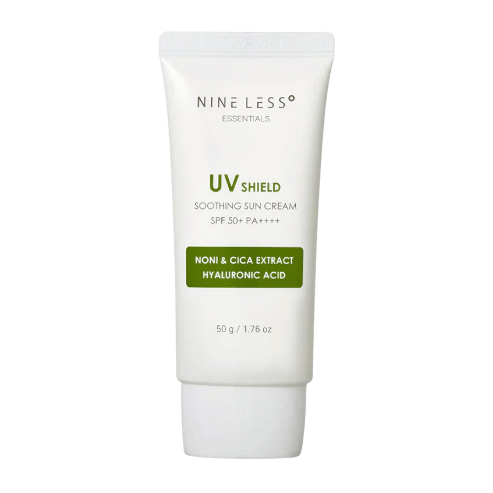 NINE LESS Essentials UV Shield Soothing Sun Cream SPF 50+ PA++++ – crema solare idratante con noni, estratto di cica e acido ialuronico che protegge e lenisce la pelle.