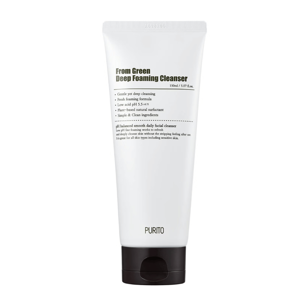 Purito From Green Deep Foaming Cleanser è un detergente viso profondo con una formula delicata a base di tensioattivi vegetali. Il suo basso valore di pH di 5.5 aiuta a mantenere l'equilibrio naturale della pelle, rendendolo ideale per tutti i tipi di pelle, compresa la pelle sensibile.