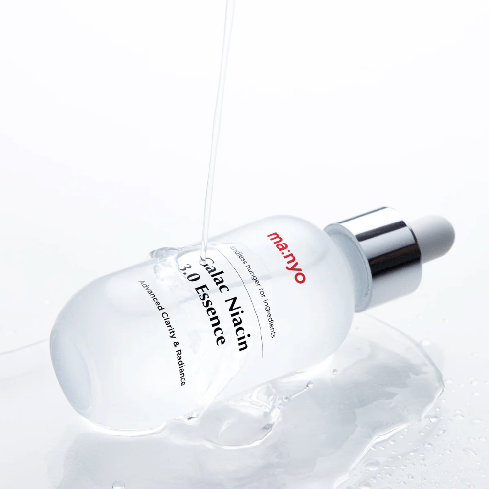 Ma:nyo Galac Niacin 3.0 Essence – essence idratante e illuminante con galactomyces e niacinamide che migliora la chiarezza e la struttura della pelle.