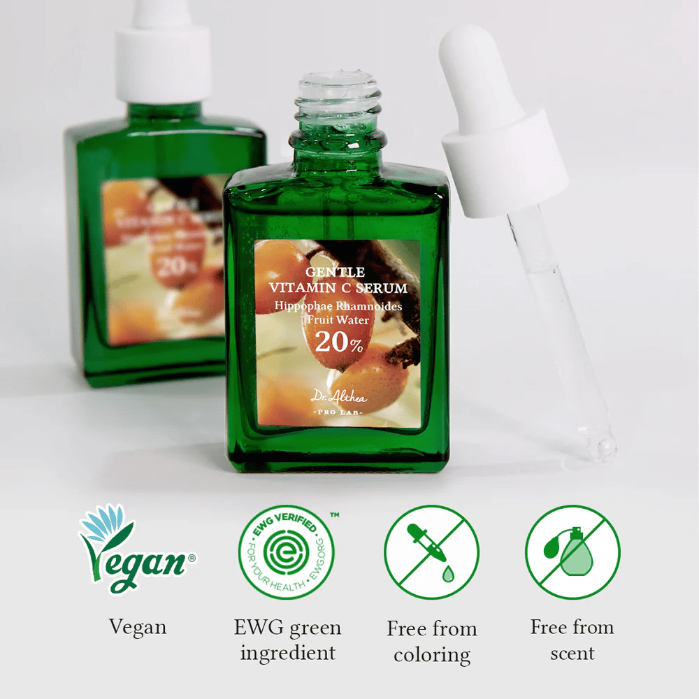 Dr.Althea Gentle Vitamin C Serum è vegano e verificato EWG per ingredienti sicuri ed ecologici. Privo di coloranti e profumi, il che lo rende perfetto per la pelle sensibile. Contiene il 20% di acqua di olivello spinoso per idratare, illuminare e proteggere la pelle.