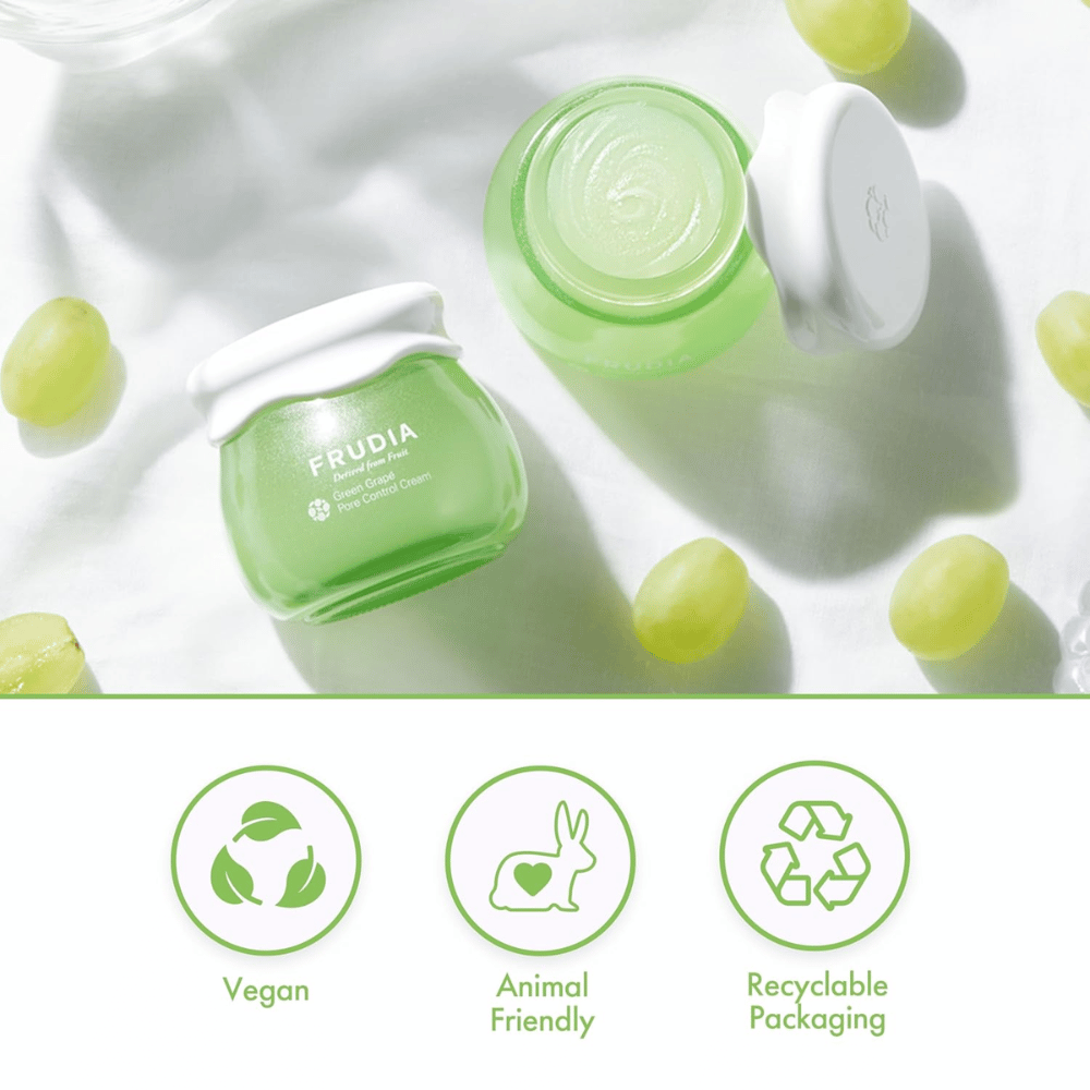 FRUDIA Green Grape Pore Control Cream con estratto di uva verde, crema viso vegana che minimizza i pori, bilancia il sebo e offre un imballaggio riciclabile.
