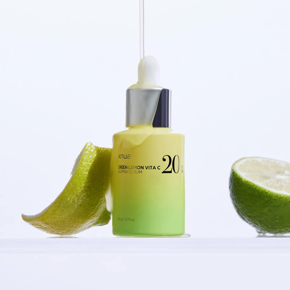 ANUA Green Lemon Vita C Blemish Serum, presentato con una fetta di limone verde, contiene 20g di siero.