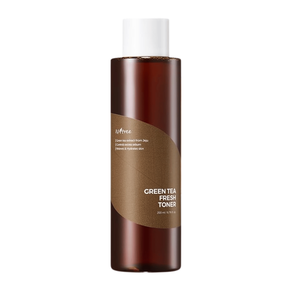 Immagine del prodotto Isntree Green Tea Fresh Toner su sfondo bianco. Il tonico riequilibrante con tè verde di Jeju aiuta a controllare il sebo in eccesso, idratando e lenendo la pelle.