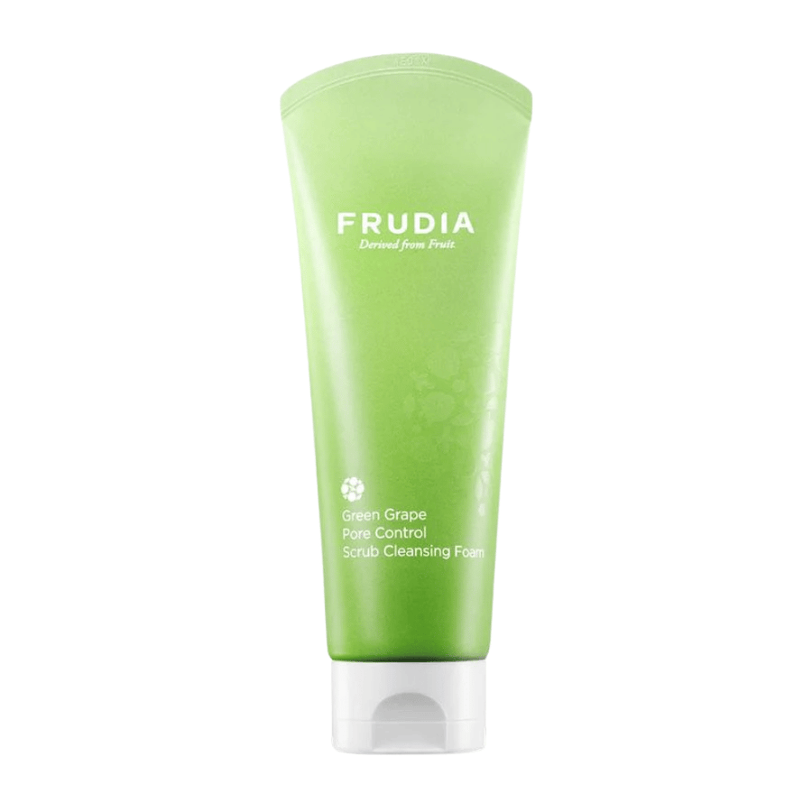 FRUDIA Green Grape Pore Control Scrub Cleansing Foam – pori riducenti detergente viso con estratto di uva verde che esfolia delicatamente, pulisce i pori in profondità e bilancia il sebo per una pelle più chiara.