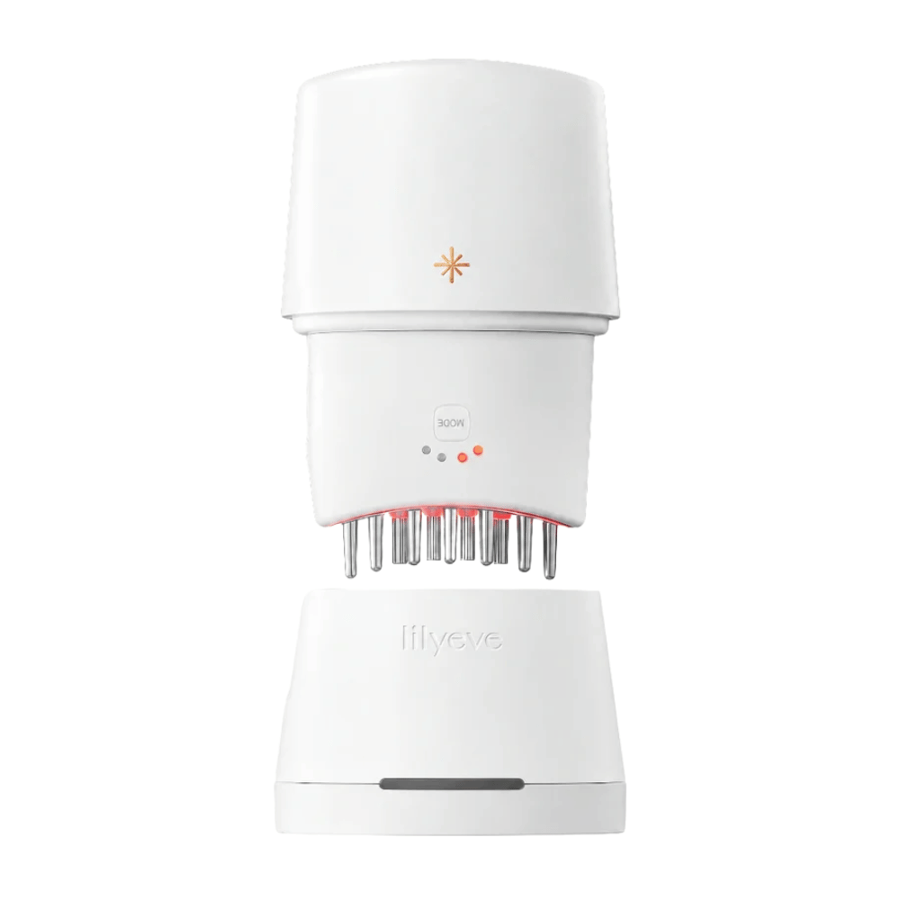 5. Lilyeve GrowTurn Pro – dispositivo bianco per il cuoio capelluto con luce LED rossa e relativa stazione di ricarica