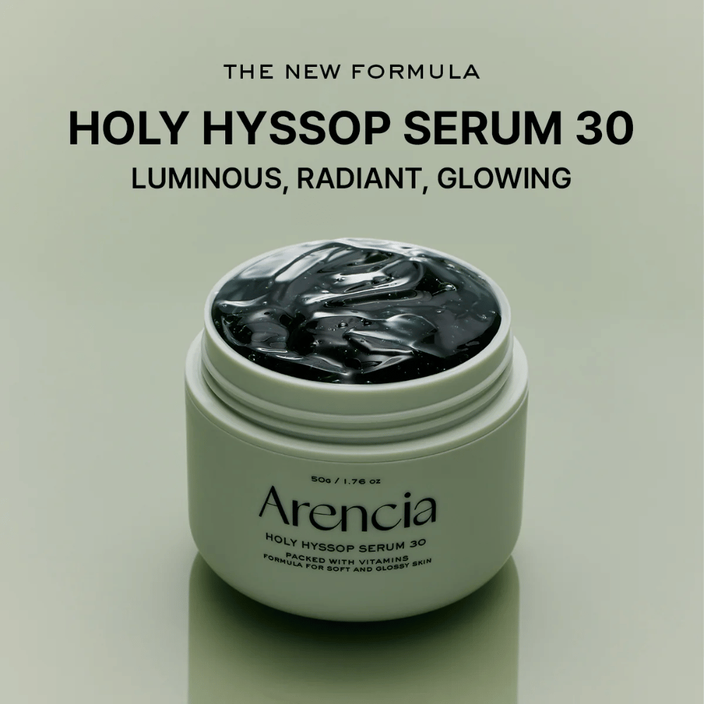 Arencia Holy Hyssop Serum 30 – nuovo siero illuminante con formula ricca di vitamine che dona un tono della pelle uniforme, radioso e sano.