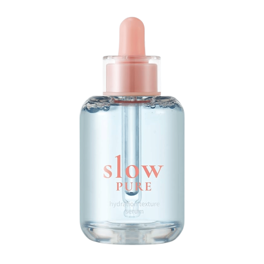 Slow Pure Hydration Texture Serum in una bottiglia di vetro trasparente con pipetta, riempita con siero blu idratante.