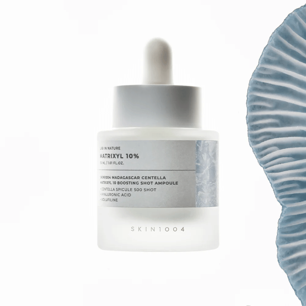 SKIN1004 Madagascar Centella Matrixyl 10 Boosting Shot Ampoule – siero coreano con 10% di Matrixyl e centella asiatica per una pelle più soda, migliorata elasticità e idratazione intensa.