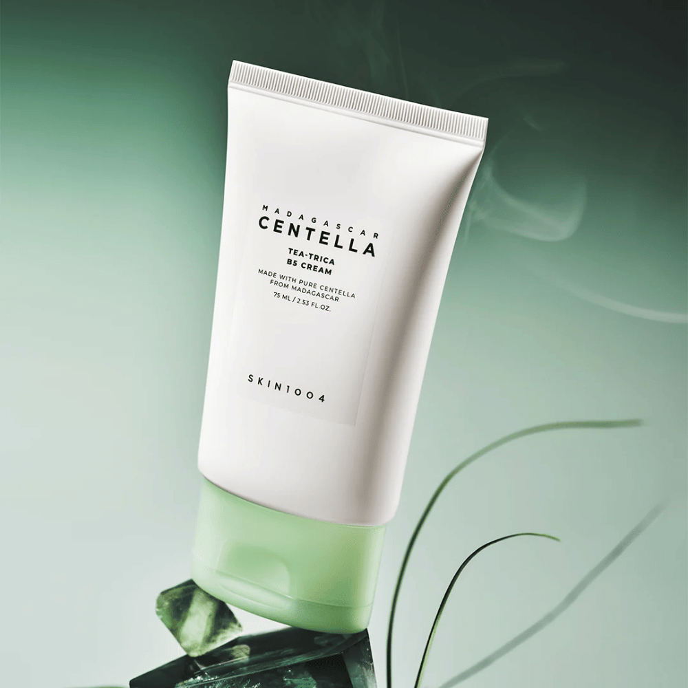Crema viso alla centella asiatica che lenisce la pelle, riduce l’infiammazione e offre un’idratazione intensa senza risultare pesante