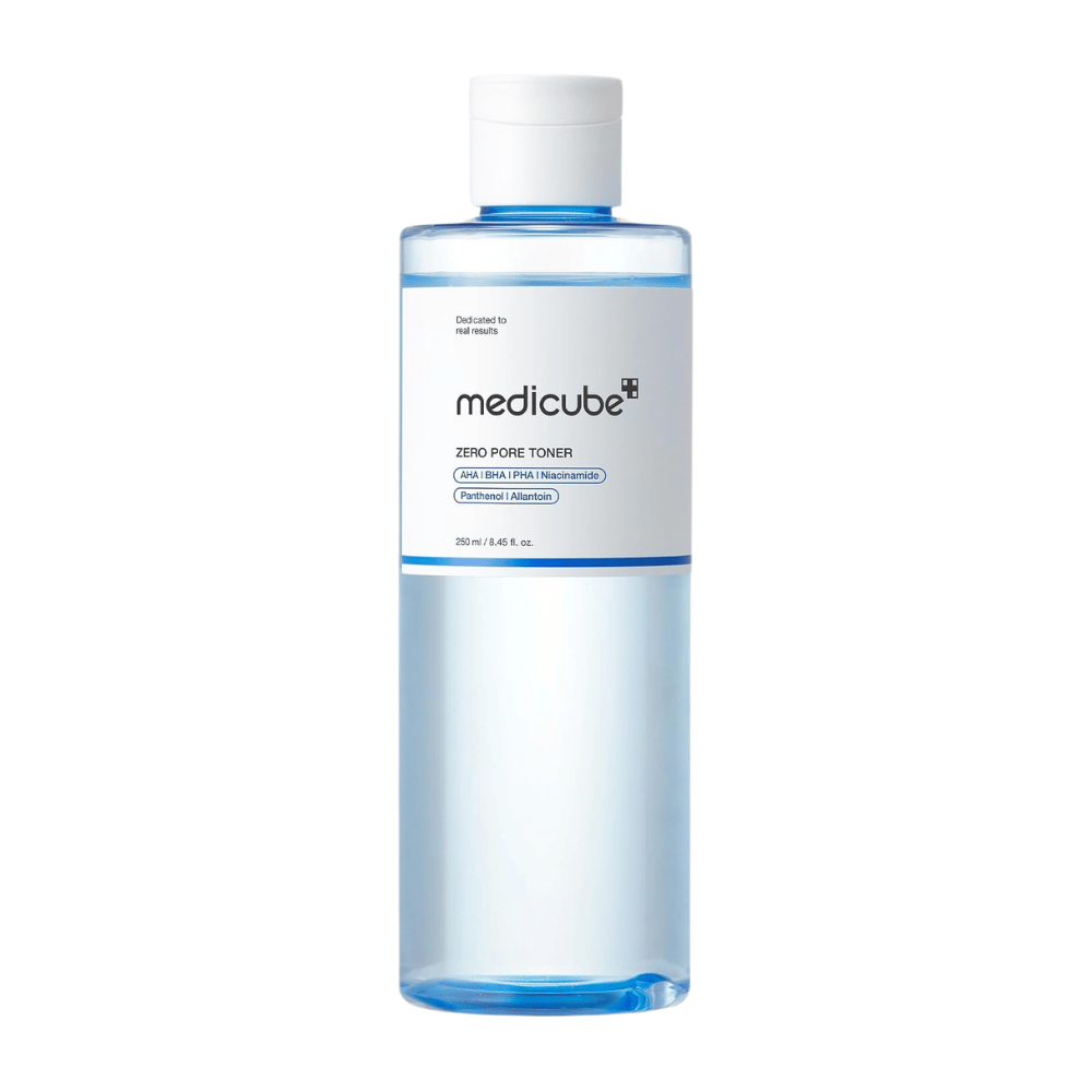 Medicube Zero Pore Toner 250 ml, tonico viso esfoliante con AHA, BHA, PHA e niacinamide in una bottiglia blu trasparente su sfondo bianco.