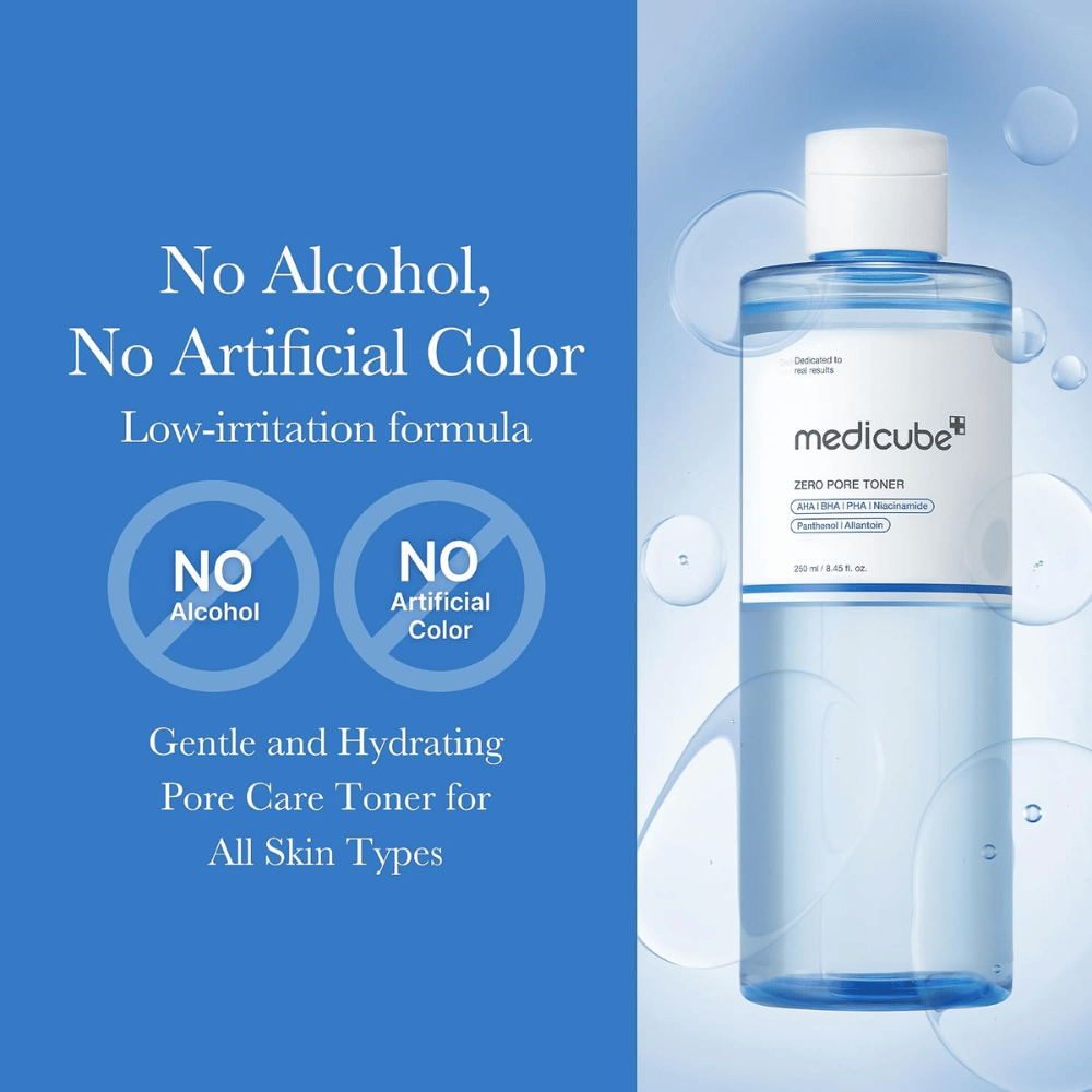 Medicube Zero Pore Toner 250 ml, tonico viso idratante senza alcol e coloranti artificiali. Bottiglia blu con bolle d'acqua.