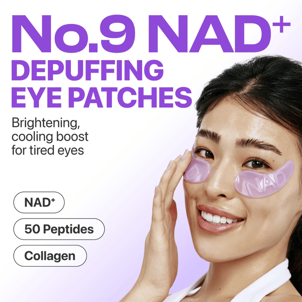 Donna con numbuzen No.9 NAD+ Collagen Eye Patches sotto gli occhi – effetto rinfrescante e rassodante per occhi stanchi.