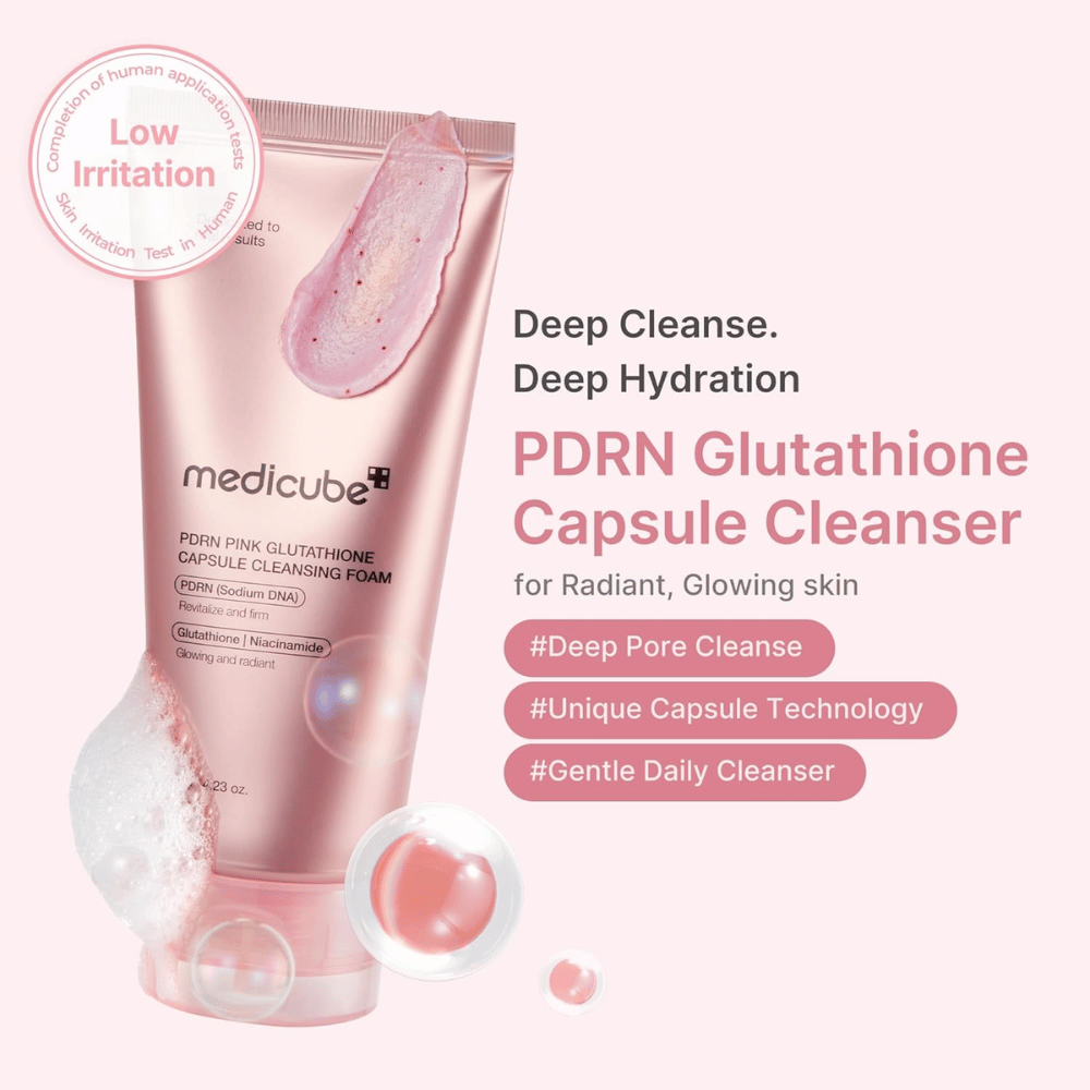 Medicube PDRN Pink Glutathione Capsule Cleansing Foam a bassa irritazione per la detersione quotidiana e una pelle più chiara con un glow naturale