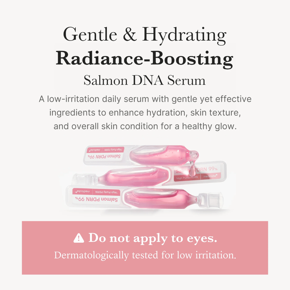 Medicube PDRN Pink One Day Serum in formato ampolla. L'immagine descrive un siero idratante con DNA di salmone (PDRN) dermatologicamente testato per bassa irritazione e sviluppato per l'uso quotidiano.