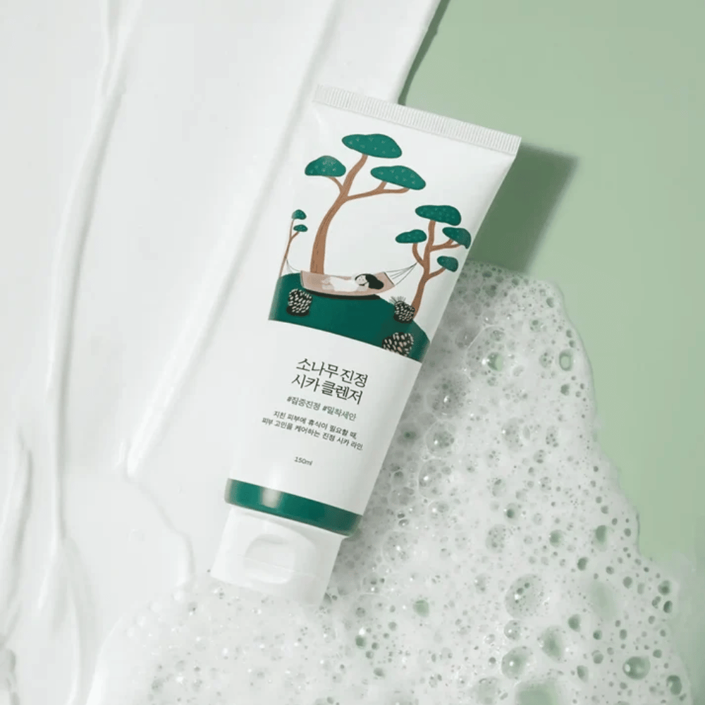 ROUND LAB Pine Calming Cica Cleanser – detergente schiumogeno per una pelle pulita e fresca
