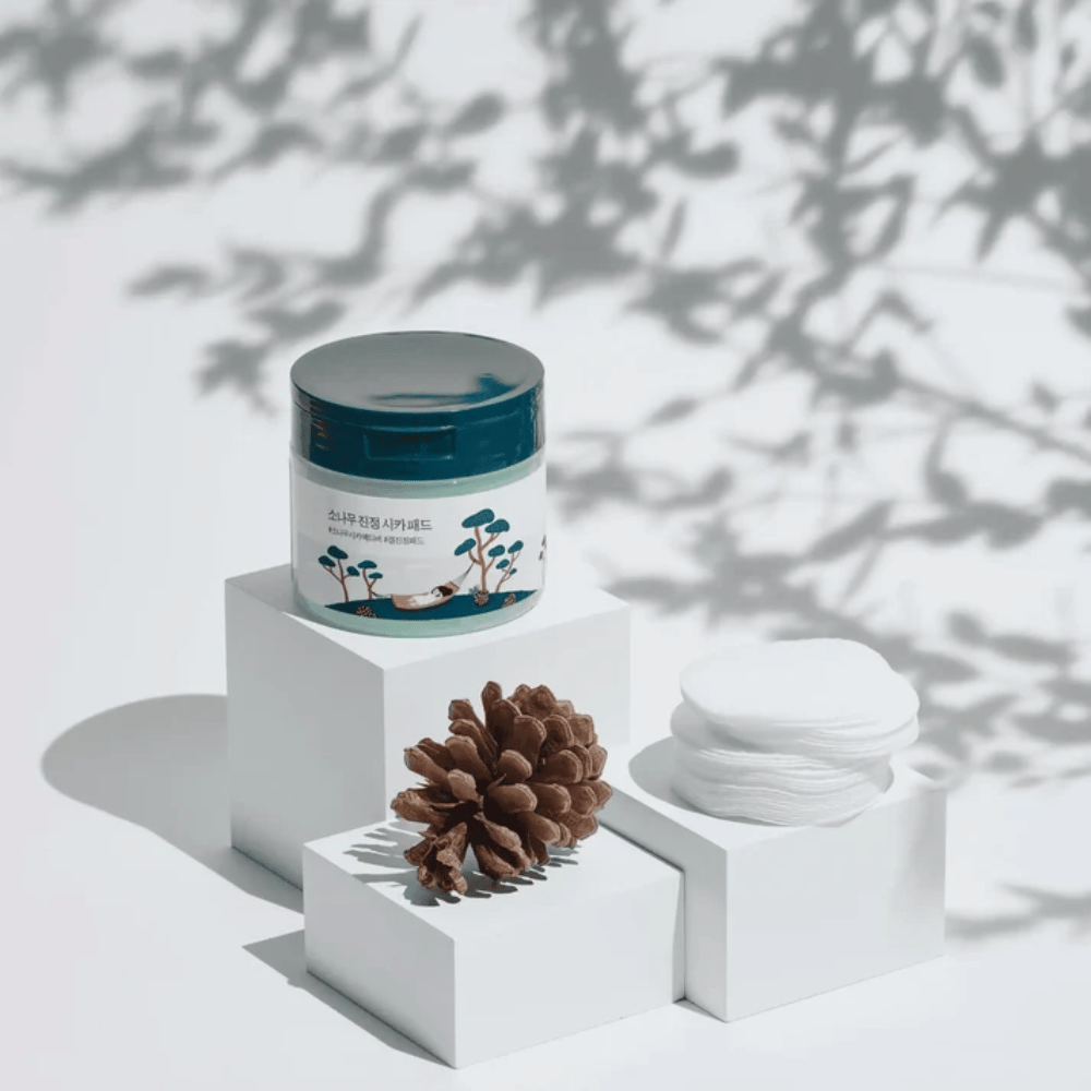 ROUND LAB Pine Calming Cica Pad – toner pads con design ispirato al pino e alla cica