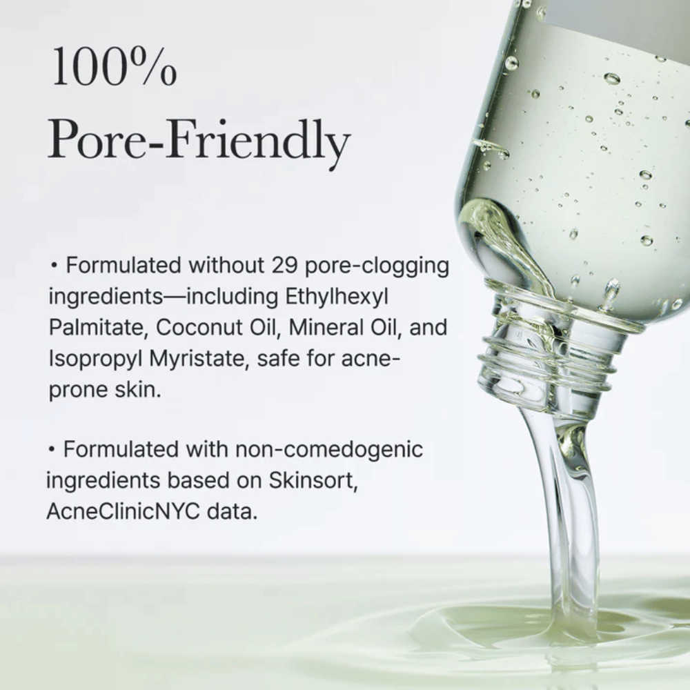 Primo piano di Arencia Pore Melt Mochi Cleansing Oil che viene versato, mostra la consistenza leggera dell'olio che si emulsiona rapidamente e pulisce i pori in profondità senza ostruirli.