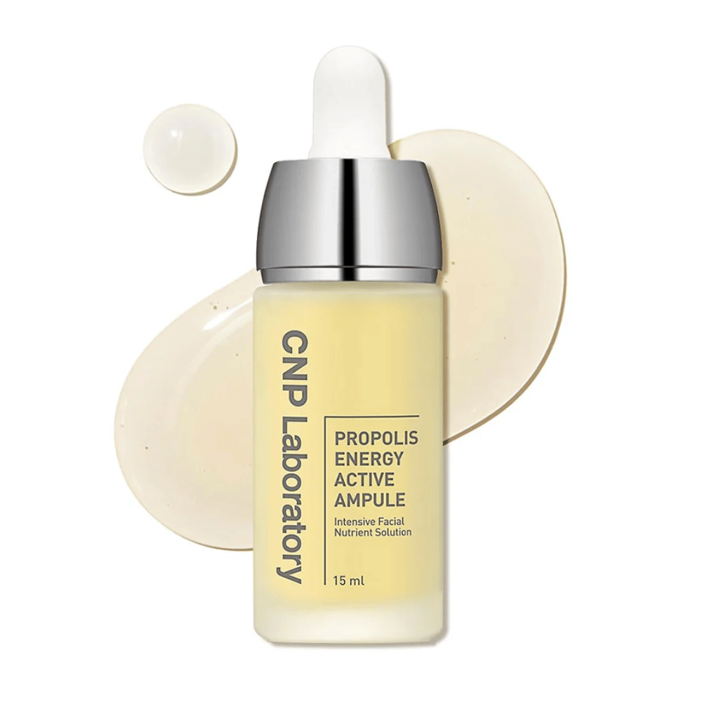 CNP Laboratory Propolis Energy Active Ampoule è una soluzione nutriente intensiva per il viso, arricchita con estratto di propoli. Idrata, rafforza la barriera cutanea e dona una luminosità naturale. Ideale per la pelle sensibile. Utilizzare quotidianamente per promuovere una pelle sana e radiosa.