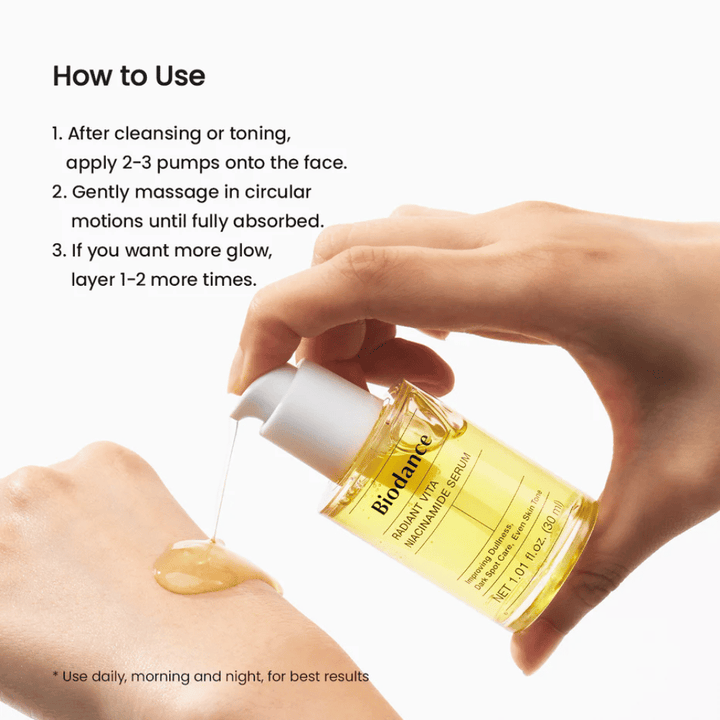 Biodance Radiant Vita Niacinamide Serum viene applicato sulla mano – come usare il siero dopo la pulizia per un tono della pelle più uniforme e luminosità