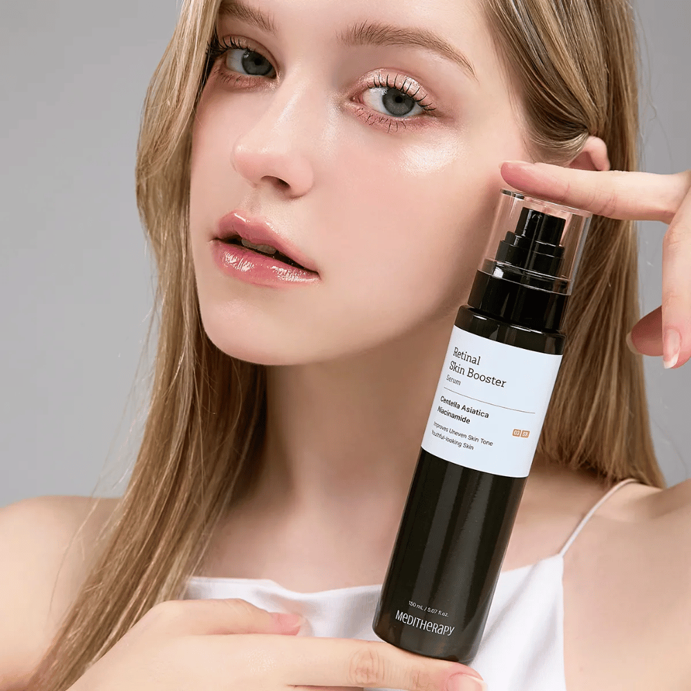 Persona tiene su Meditherapy Retinal Skin Booster Serum. La pelle appare uniforme, idratata e radiosa – il risultato di retinal e niacinamide.