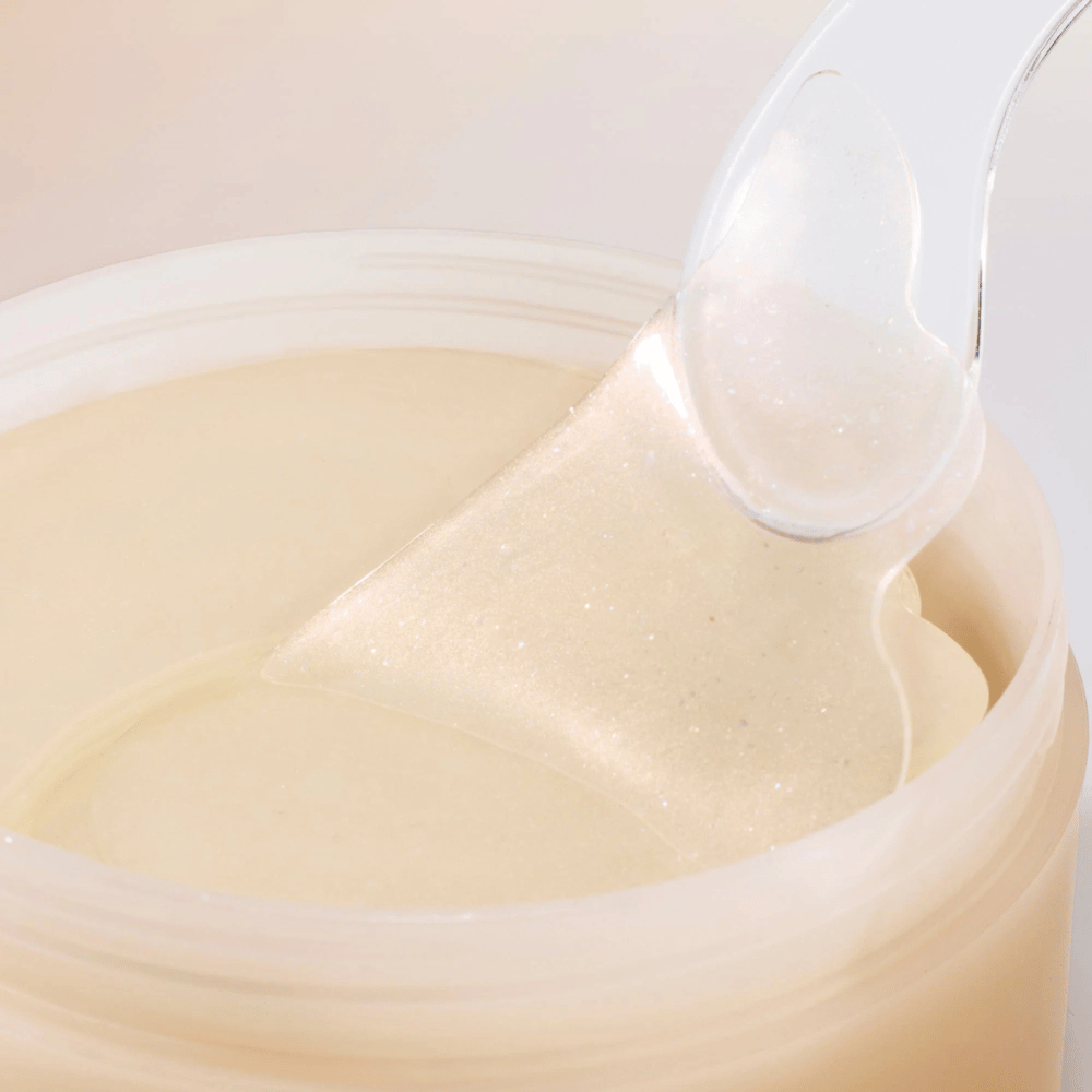 Spatola solleva Beauty of Joseon sotto patch occhi dal barattolo, patch in idrogel con ginseng e retinal per anti-età e cura degli occhi.