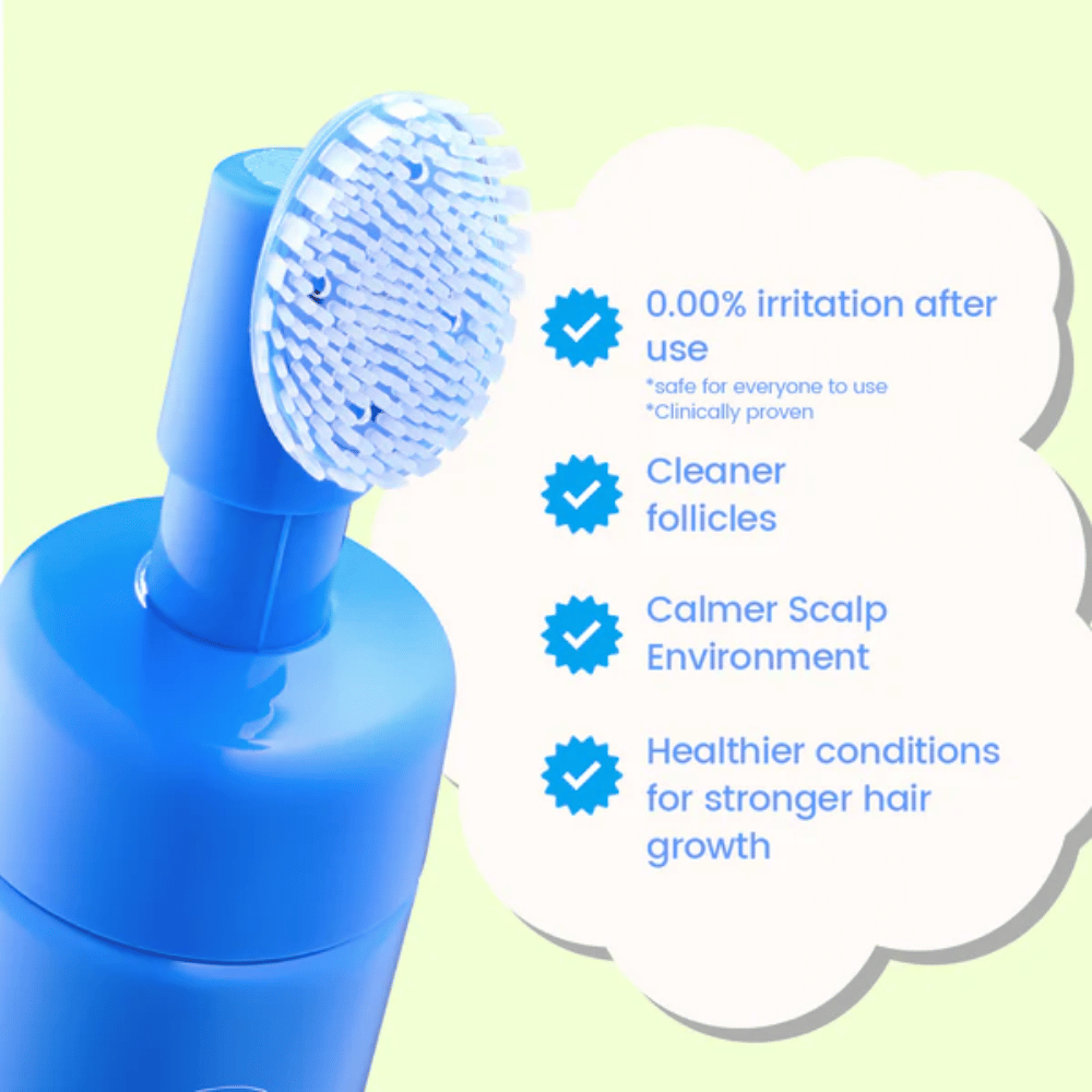 Primo piano della spazzola in silicone e delle caratteristiche del prodotto con focus su un uso delicato, follicoli piliferi più puliti, cuoio capelluto più calmo e migliori condizioni per la crescita dei capelli.