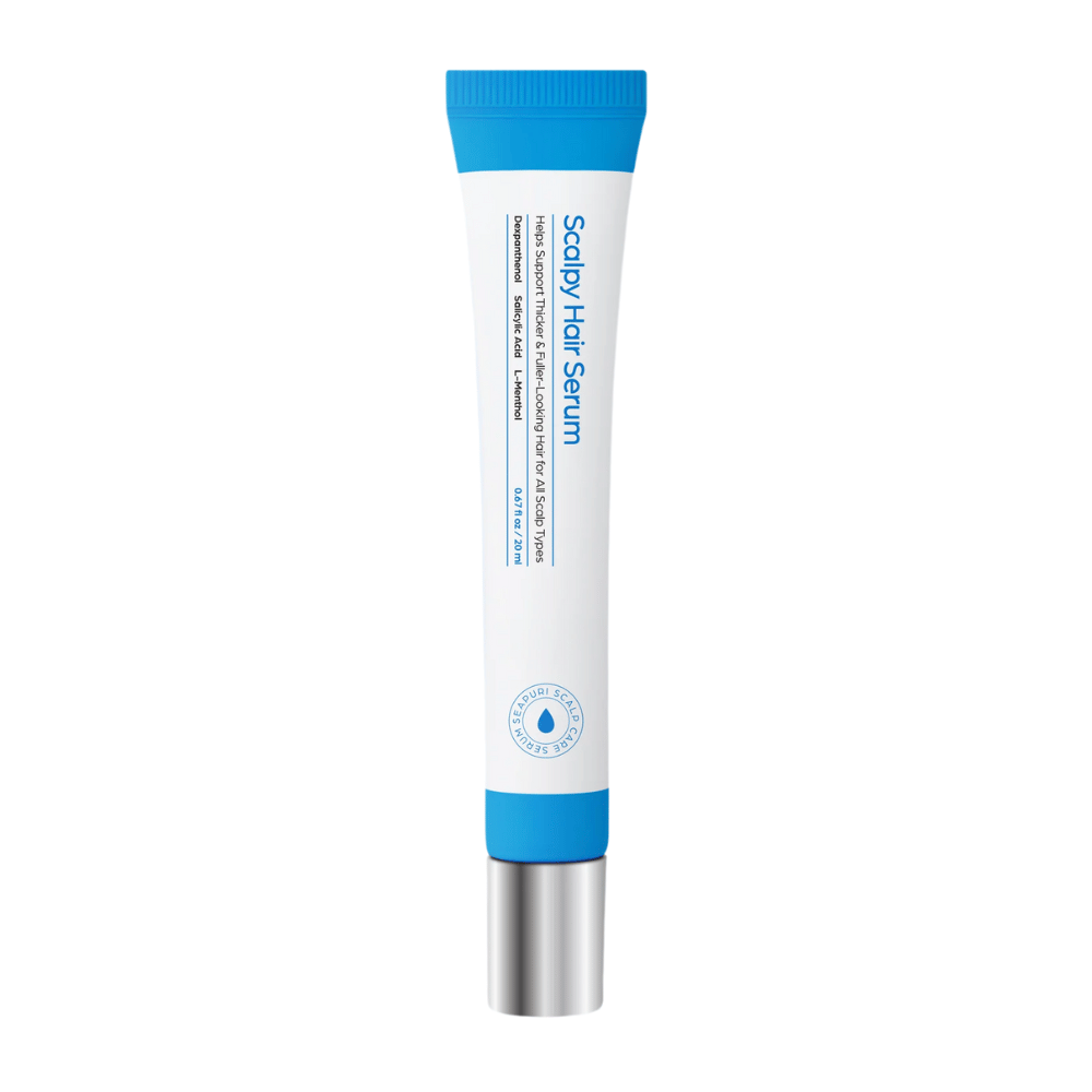 Immagine del prodotto di Seapuri Scalpy Hair Serum in un tubo bianco e blu con tappo di metallo. Siero per capelli che rafforza le radici e promuove la crescita.