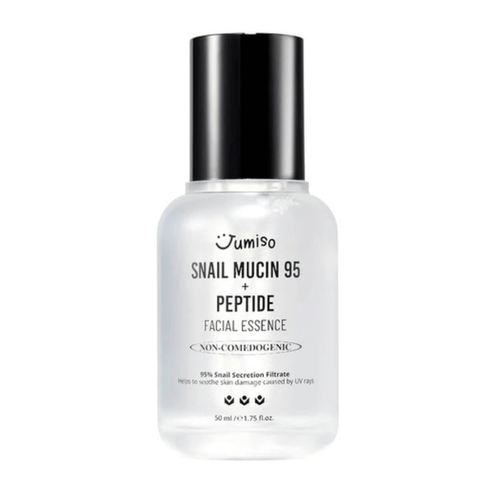 Jumiso Snail Mucin 95 + Peptide Facial Essence in una bottiglia trasparente con tappo nero. Essenza lenitiva, idratante e non comedogenica con il 95% di secrezione di lumaca.