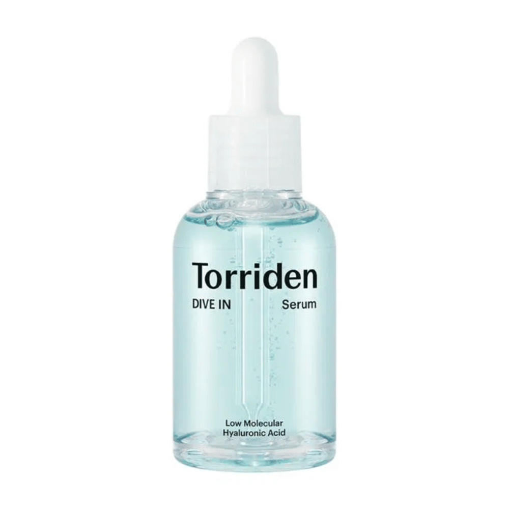Una bottiglia Torriden DIVE-IN Low Molecule Hyaluronic Acid Serum 50ml per idratazione, su sfondo bianco.