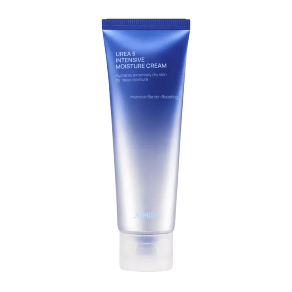 Immagine prodotto scontornata di Jumiso Urea 5 Intensive Moisture Cream su sfondo bianco. Il tubo blu dal design minimalista evidenzia l’attenzione del prodotto sull’idratazione intensa e sulla cura che rafforza la barriera cutanea per la pelle molto secca.