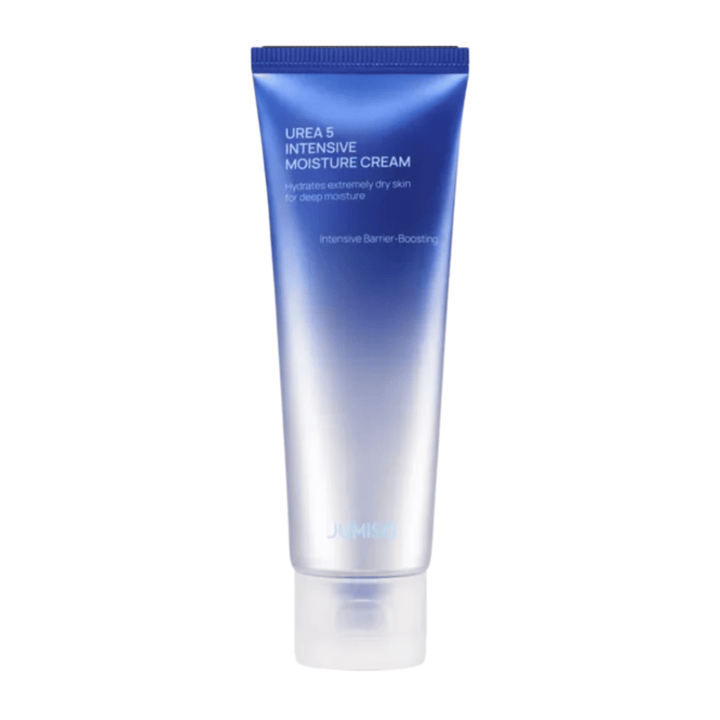 Immagine prodotto scontornata di Jumiso Urea 5 Intensive Moisture Cream su sfondo bianco. Il tubo blu dal design minimalista evidenzia l’attenzione del prodotto sull’idratazione intensa e sulla cura che rafforza la barriera cutanea per la pelle molto secca.
