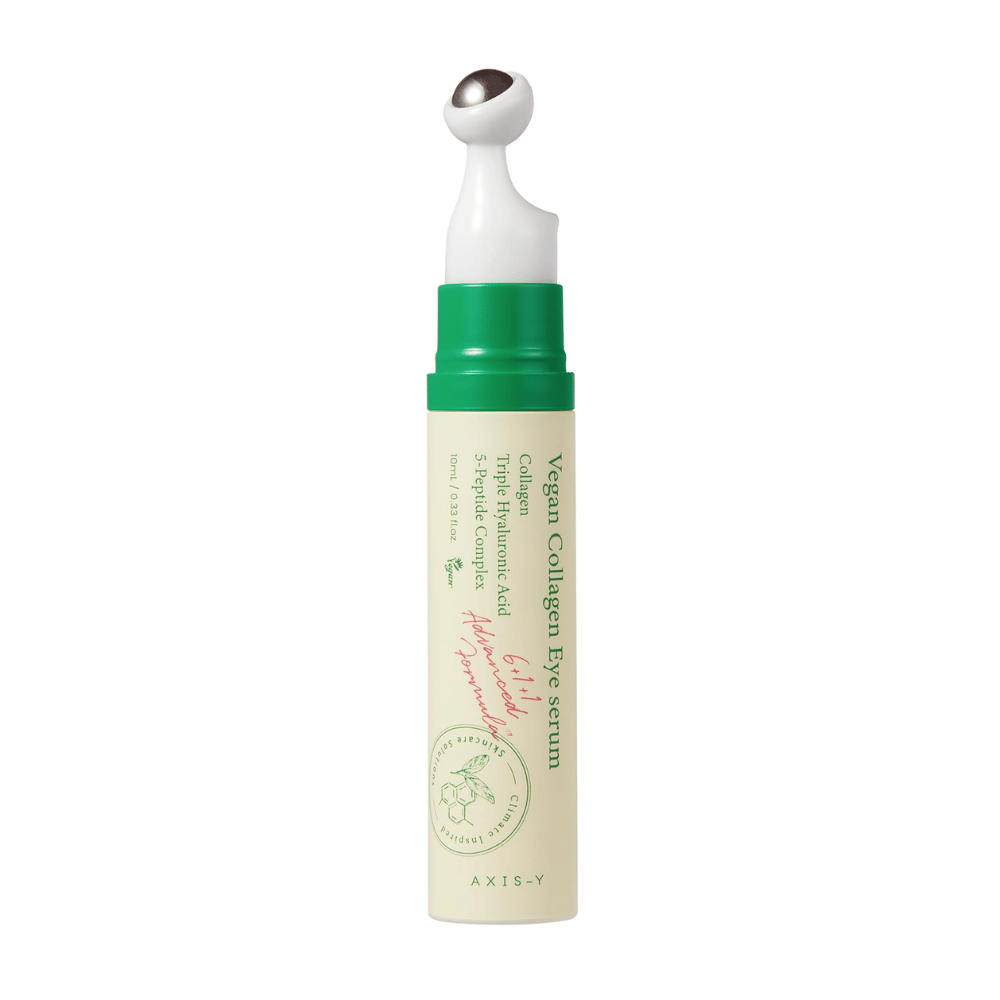 AXIS-Y Vegan Collagen Eye Serum 10ml con un applicatore verde, progettato per ridurre le rughe e idratare l'area sensibile intorno agli occhi. Il prodotto contiene collagene vegano, acido ialuronico e un complesso di 5 peptidi per fornire cura e nutrimento intensivi.