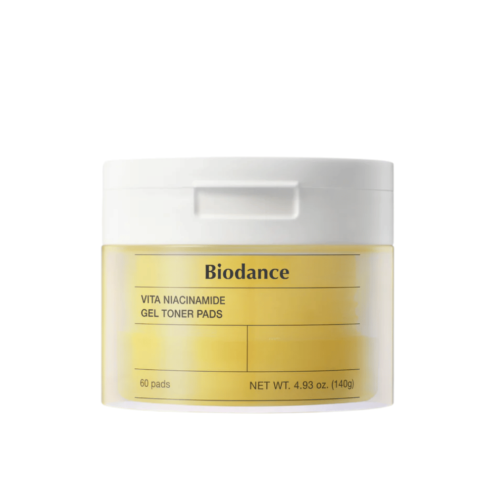 Biodance Vita Niacinamide Gel Toner Pads – confezione con 60 dischetti in un barattolo giallo con coperchio bianco, progettato per uniformare il tono della pelle e la luminosità.