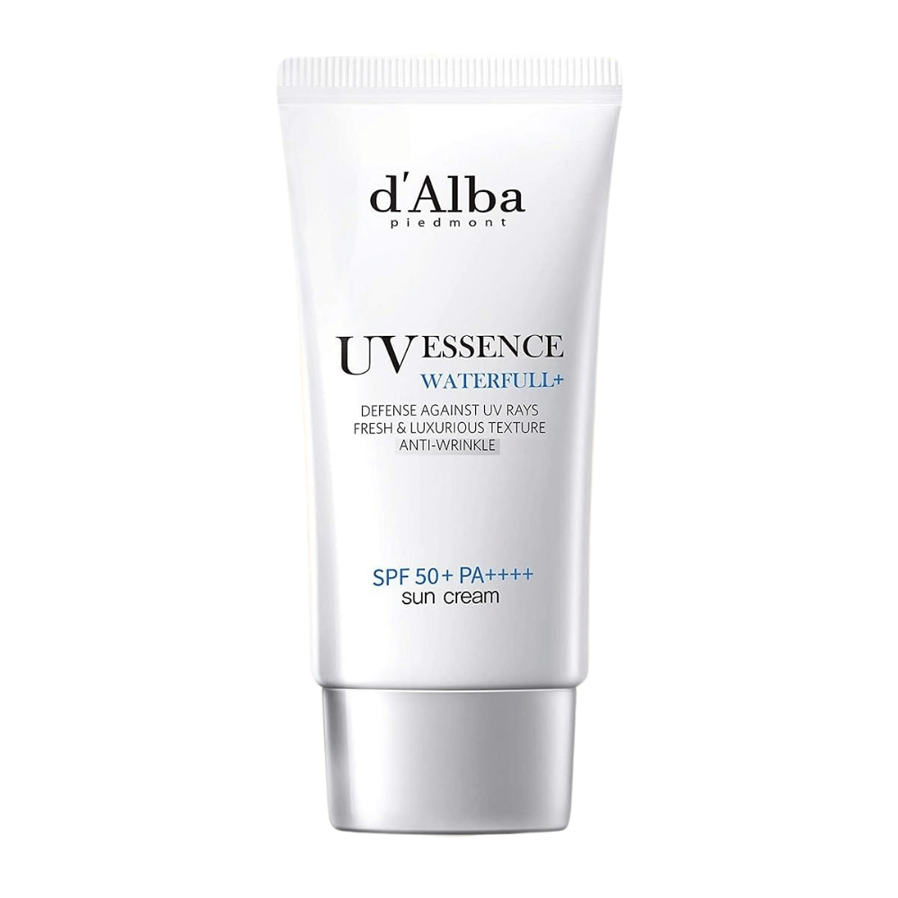 Immagine del prodotto su d'Alba UV Essence Waterfull+ Sun Cream con SPF 50+ PA++++ in tubo bianco e argento, fotografato su sfondo bianco.
