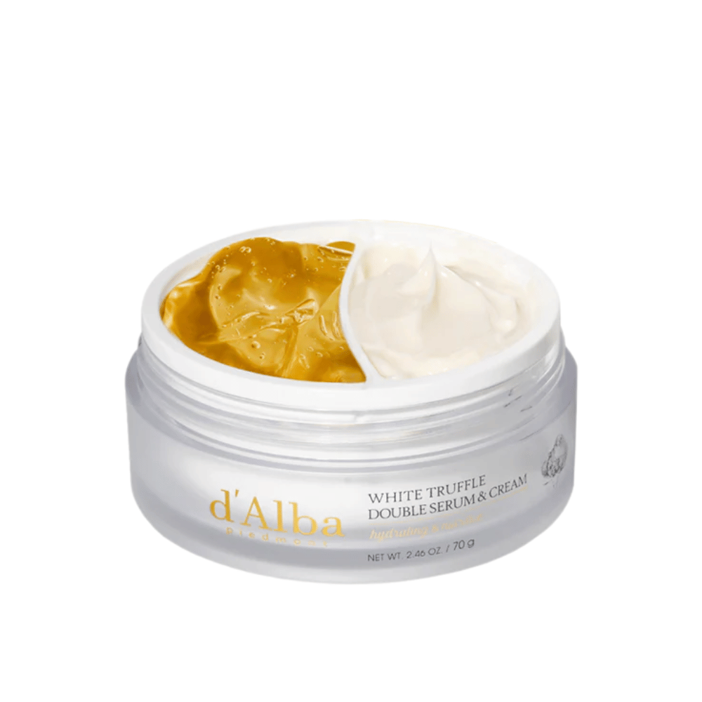 d'Alba White Truffle Double Serum & Cream combina un siero e una crema in un pratico barattolo a due scomparti. Questo prodotto offre un'idratazione intensa e nutrimento grazie all'estratto di tartufo bianco, che dona alla pelle una sensazione radiosa e più soda.